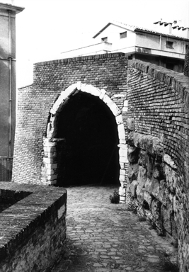 Porta della Cisterna